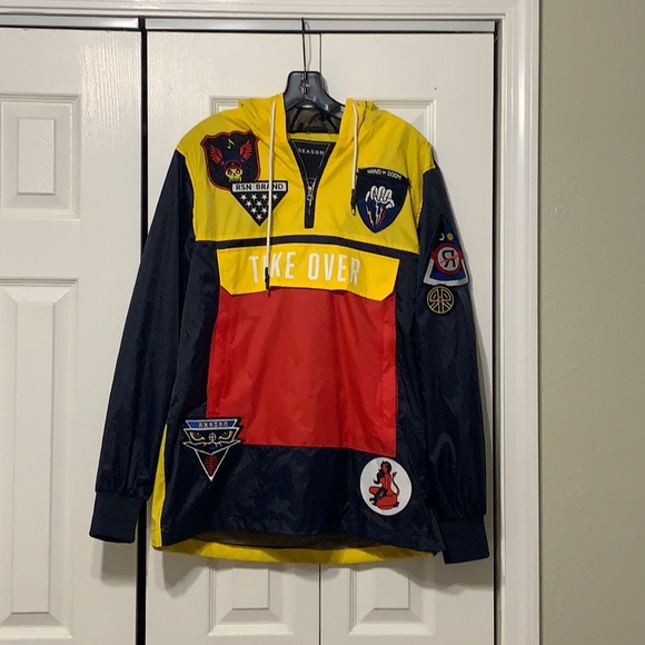 REASON embroidered windbreaker.Pockets included. Size S - Picture 1 of 5